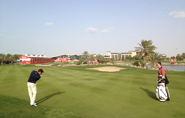 approach to 18th hole at abu dhabi golf club, abu dhabi, united arab emirates