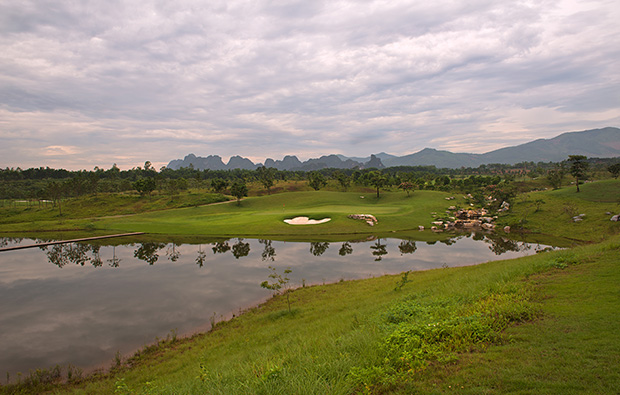 5th green sky lake golf resort, sky course, hanoi, vietnam