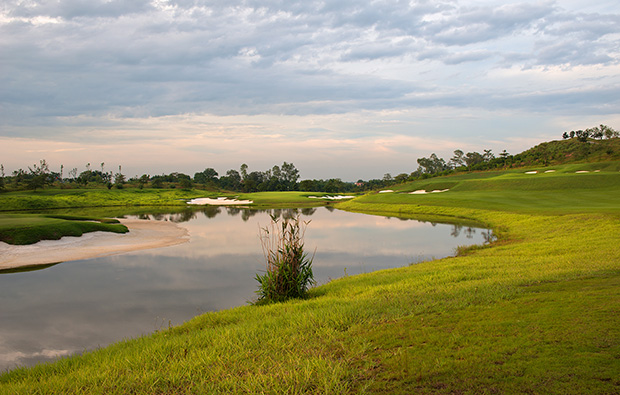 7th fairway rough, sky lake golf resort, sky course, hanoi, vietnam
