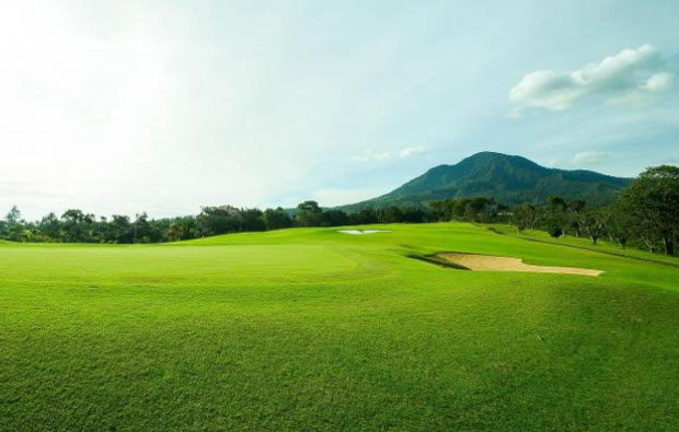 Jatinangor National Golf Resort Approach