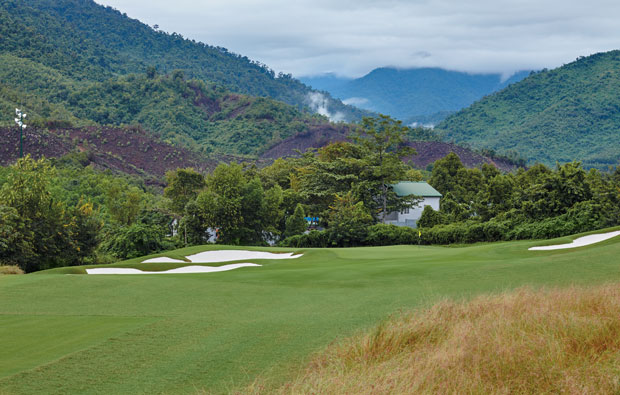2nd green bana hills golf club, danang, vietnam