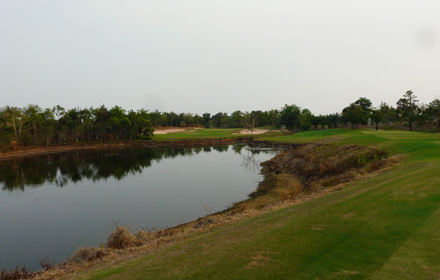 par 3 booyoung country club, siem reap, cambodia