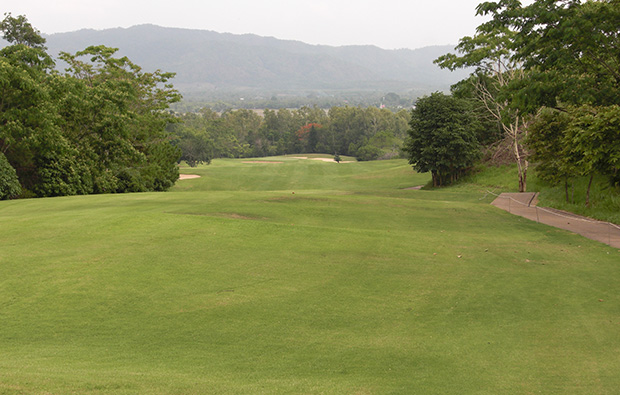 fairway, waterford valley golf club, chiang rai, thailand