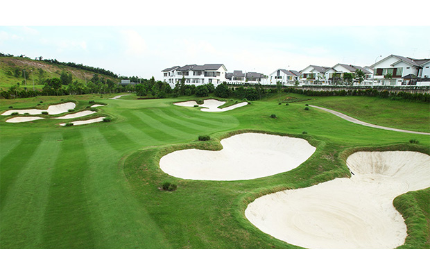 bunkers horizon hills golf country club, johore, malaysia