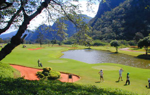 1st green khao yai golf club