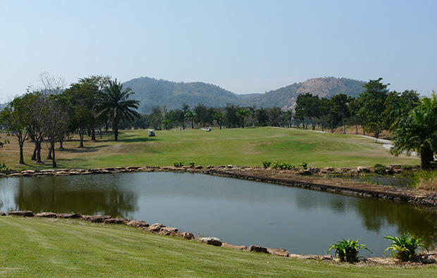 lake, majestic creek golf club, hua hin, thailand