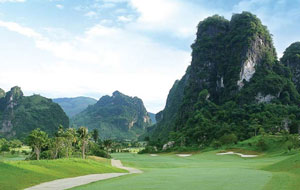 phoenix golf resort in Hanoi