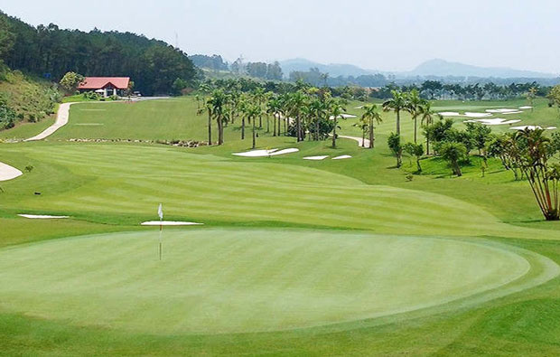 Trang An Golf  Country Club Green