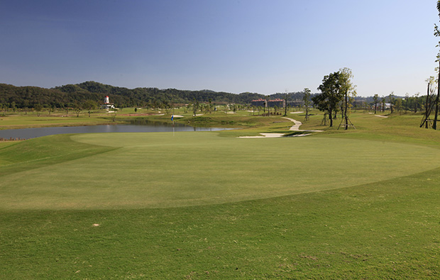 green, happy city golf resort, chiang rai, thailand
