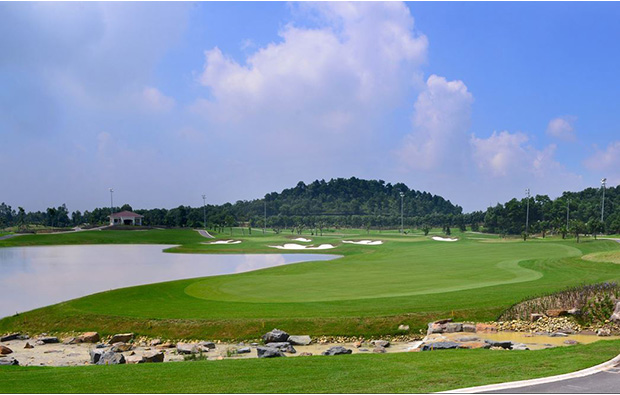 lakeside green, legend hill golf resort, hanoi, vietnam