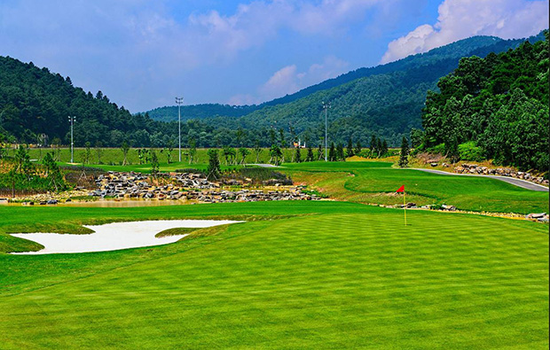 green, legend hill golf resort, hanoi, vietnam