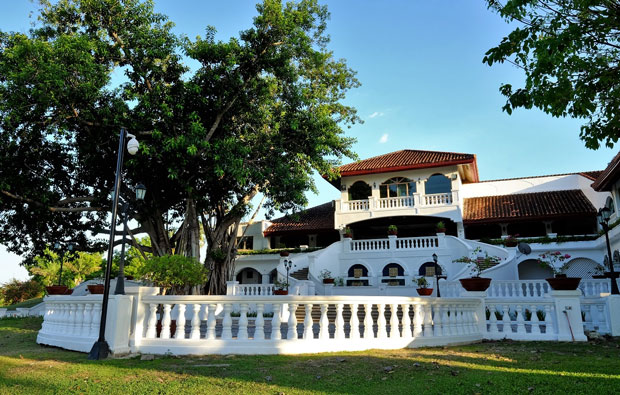 Luisita Golf and Country Club Clubhouse