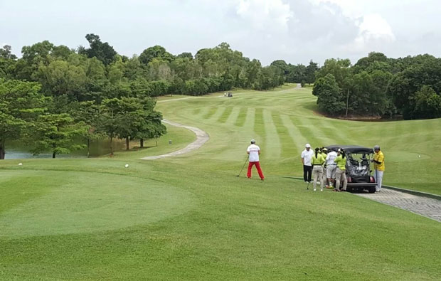 Padang Golf Sukajadi Teebox