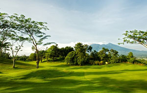 approaching the green, rancamaya  golf country club, jakarta, indonesia