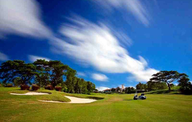 Splendido Taal Golf Club Bunkers
