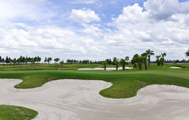 bunker, heron lake golf course, hanoi, vietnam