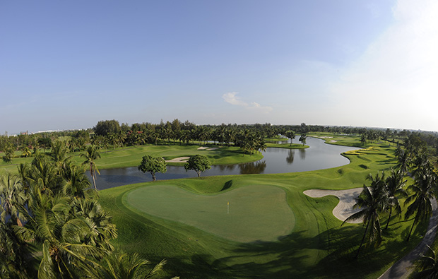 green, thai country club, bangkok, thailand