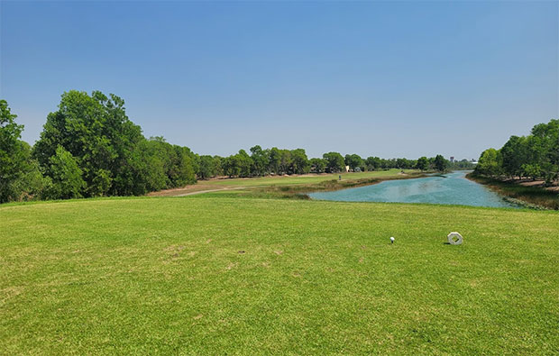 331 Golf Club Tee Box