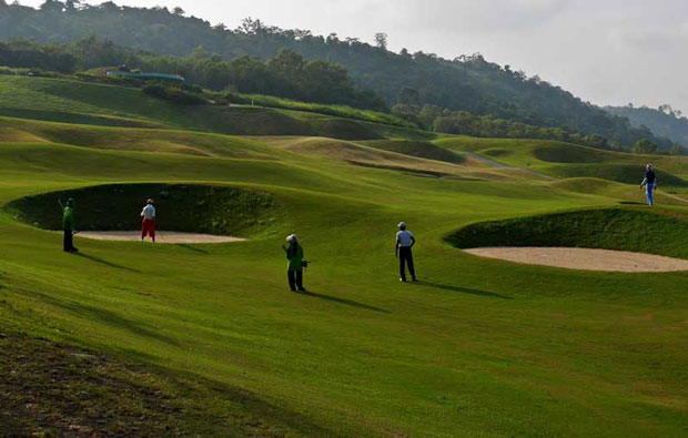 bunkers, wangjuntr golf park,pattaya, thailand