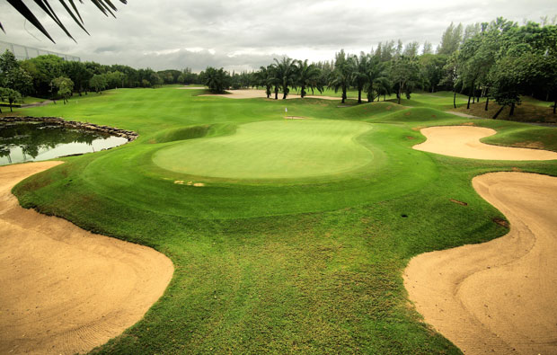 green at alpine golf sports club, bangkok, thailand