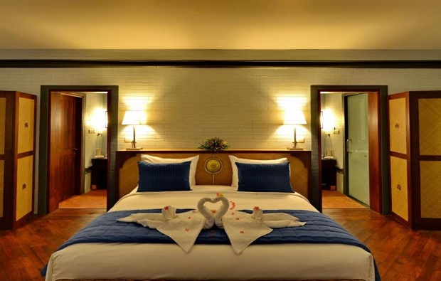 Bagan Lodge Hotel roomshot