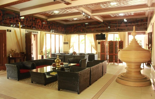 Bawga Theiddhi Hotel lobby