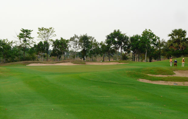 approach booyoung country club, siem reap, cambodia