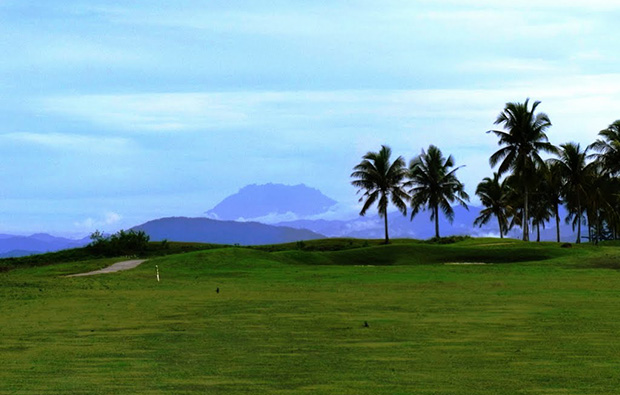 Mt Kinabalu from Borneo-Golf-and-Country, kota kinabalu, malaysia