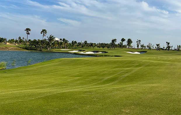 Chhun On Golf Resort Lakes Course Approach