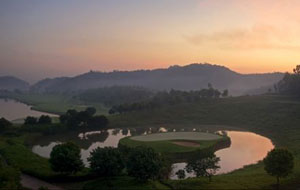 green way view with challenging bunkers at faldo course mission hills, guangdong china