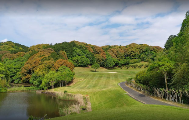 Fukuoka Lakeside Country Club Par 3