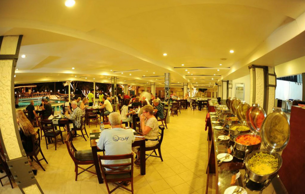 Golden Star Beach Resort - The Restaurant