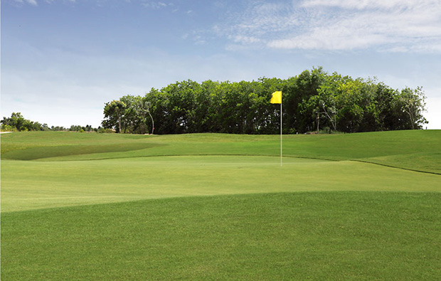 flag stick grand phnom penh golf club, phnom penh, cambodia