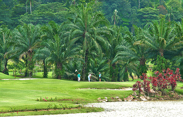 6th hole bukit unggul country club