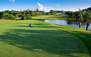 18th hole at palm island golf resort, guangdong china