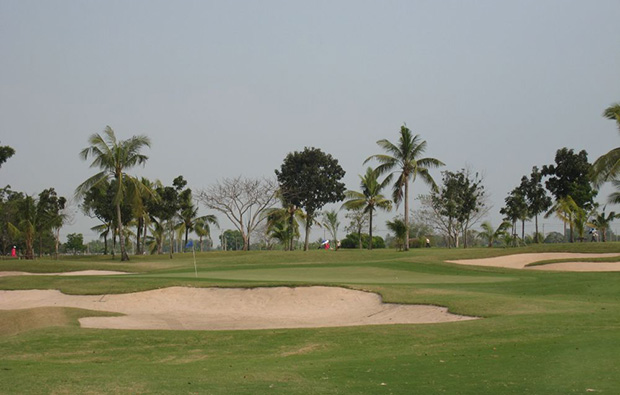 bunker, Phoenix Gold Golf Bangkok, thailand