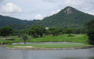 island green at khao kheow country club, pattaya, thailand