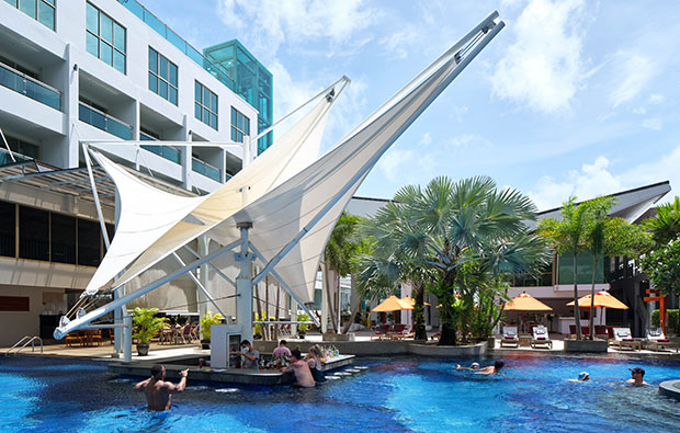 The KEE Resort and Spa Pool Bar