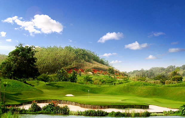 4th green, st andrews 2000 golf club, pattaya, thailand