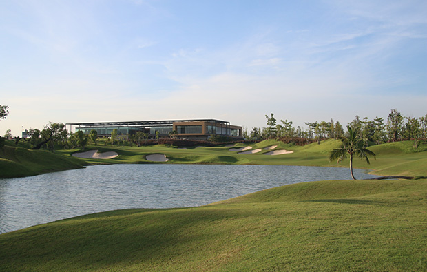 clubhouse, nikanti golf club, bangkok, thailand