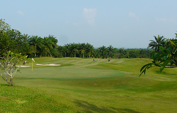 looking back down fairway, greenwood golf club, pattaya, thailand