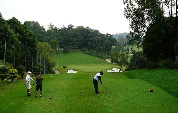 downhill par 3 kelab golf perkhidmatan awam, kuala lumpur