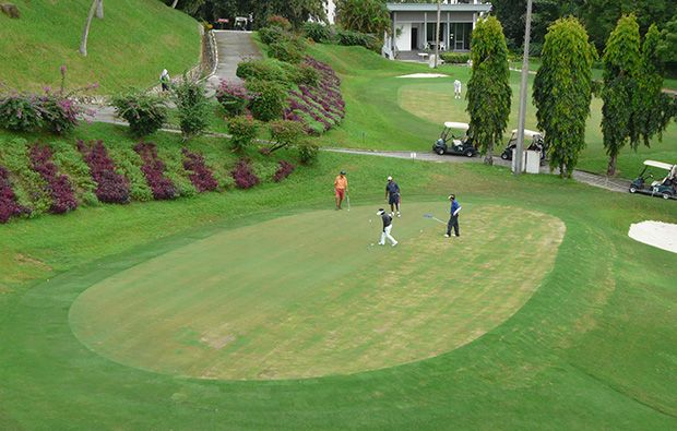 18th green penang golf club, penang