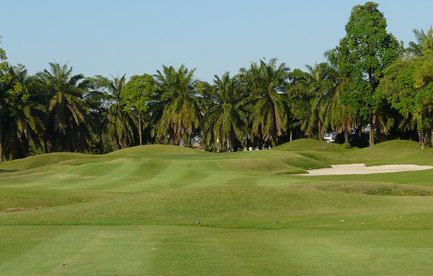 bunker,  summit windmill golf club, bangkok, thailand