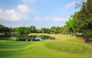 tee box, rayong green valley country club, pattaya, thailand