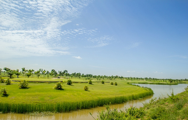 water hazard garden city golf club, phnom penh, cambodia
