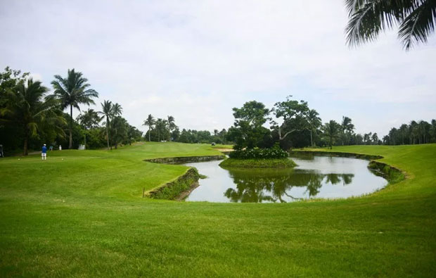 Riviera Golf Club Couples Course 4th and 5th Holes