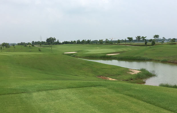 par 3 Royal Bang Pa-In Golf Club