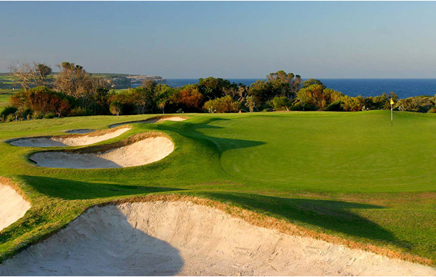 Vire out to sea St Michaels Golf Club, Sydney, Australia