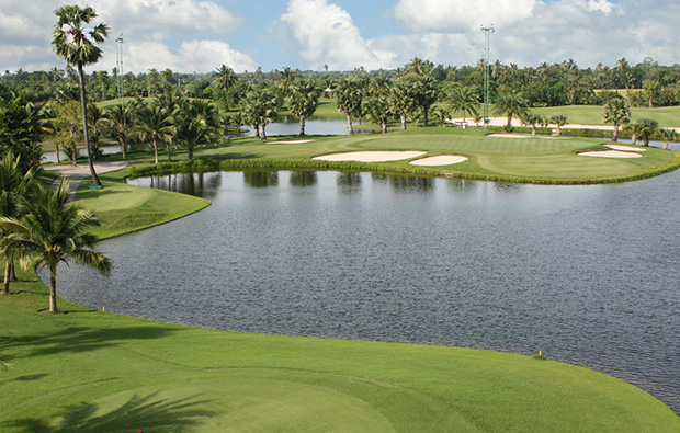 lake, suwan golf country club, bangkok, thailand